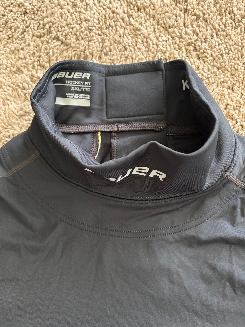 Bauer Black Compression Short Sleeve Top - Size XXL (2XL) - Picture 3 of 6